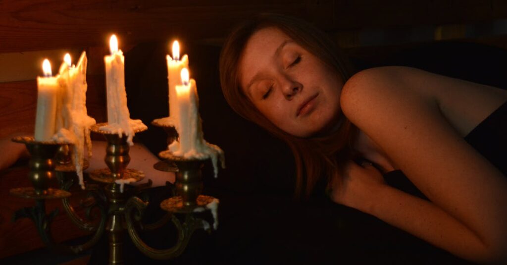 やわらかな月明かりが静かに降り注ぐ夜。何もしなくていい、ただ休んでいい時間。