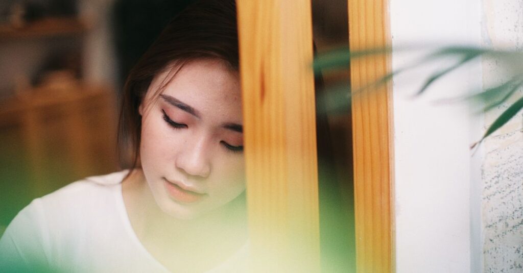 soft window light slow time quiet rest peaceful minimal