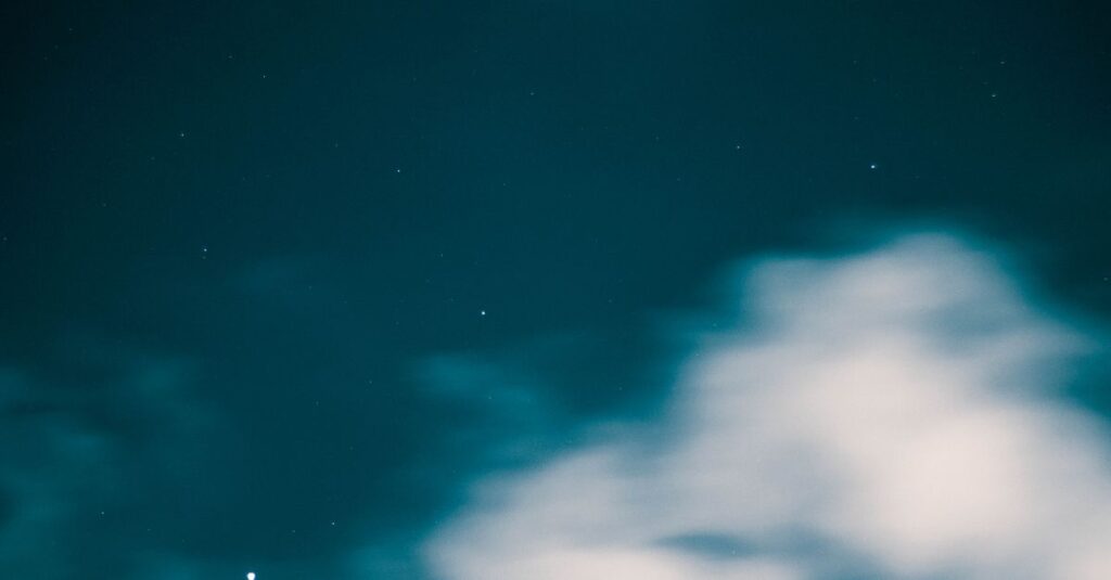 soft starlight quiet night question answer gentle light reflection calm atmosphere